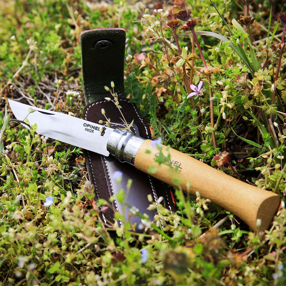 No. 08 Folding Knife with Sheath