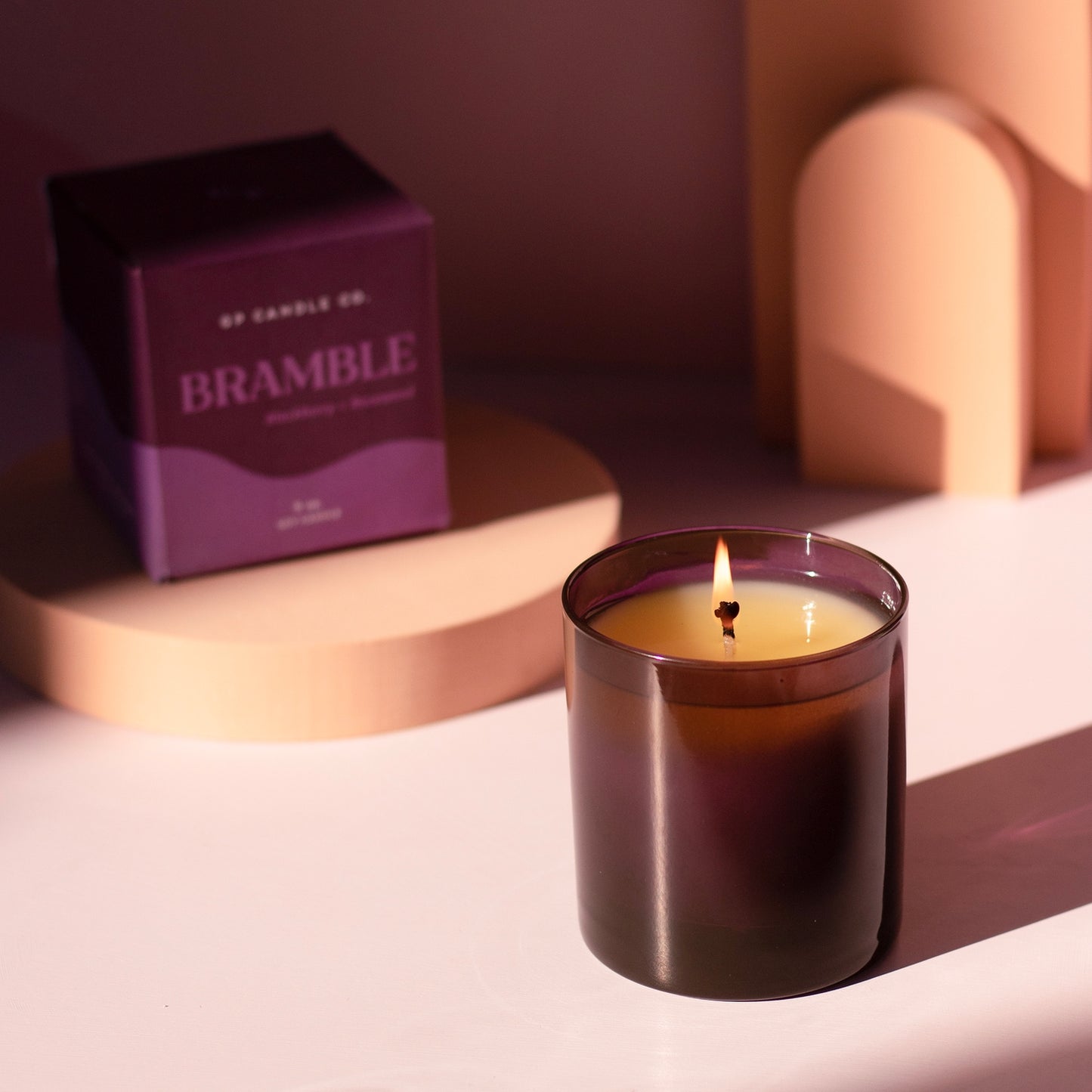 9oz Hue Candle - Bramble (Blackberry + Rosewood)