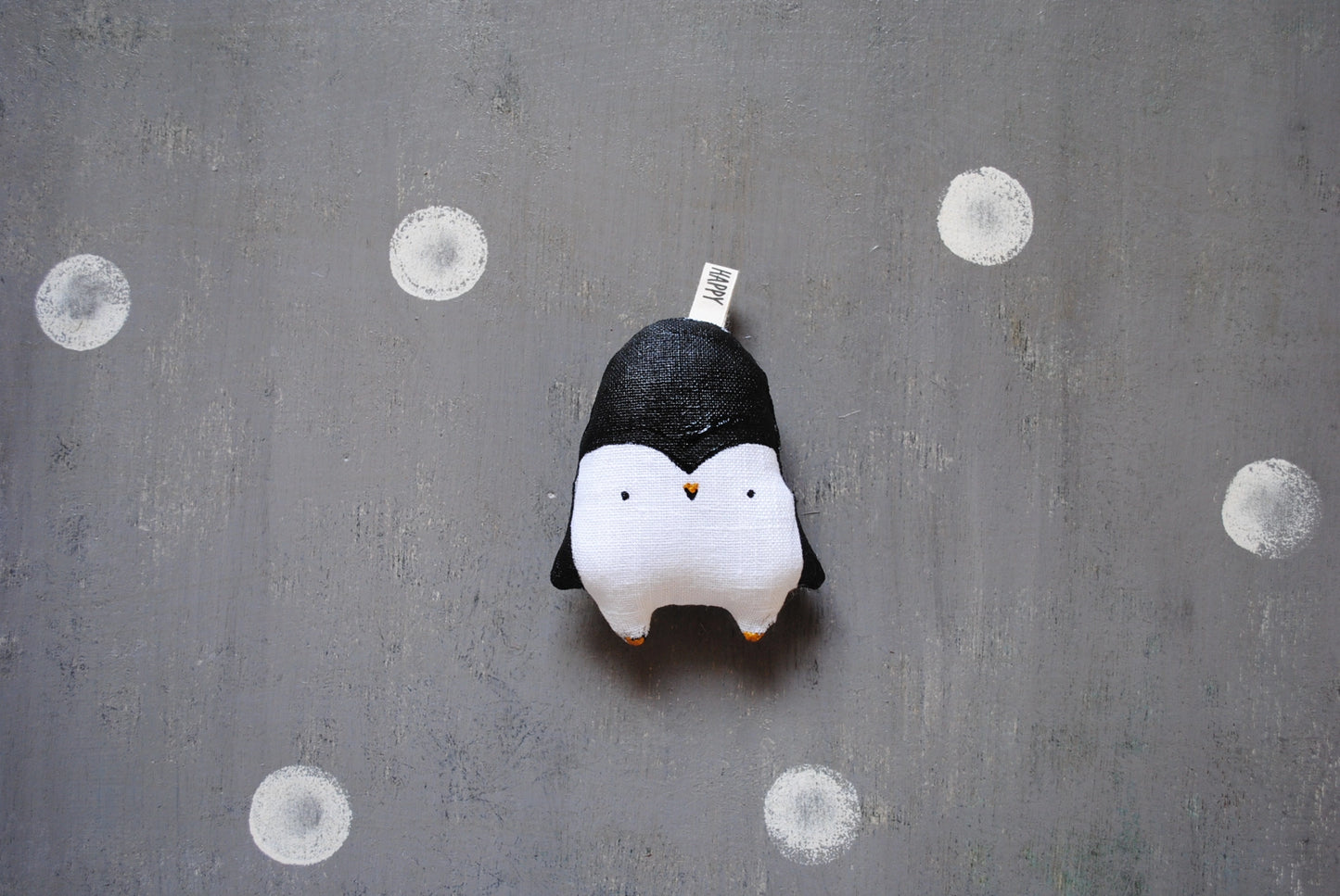 Arctic Animal Ornament - Penguin