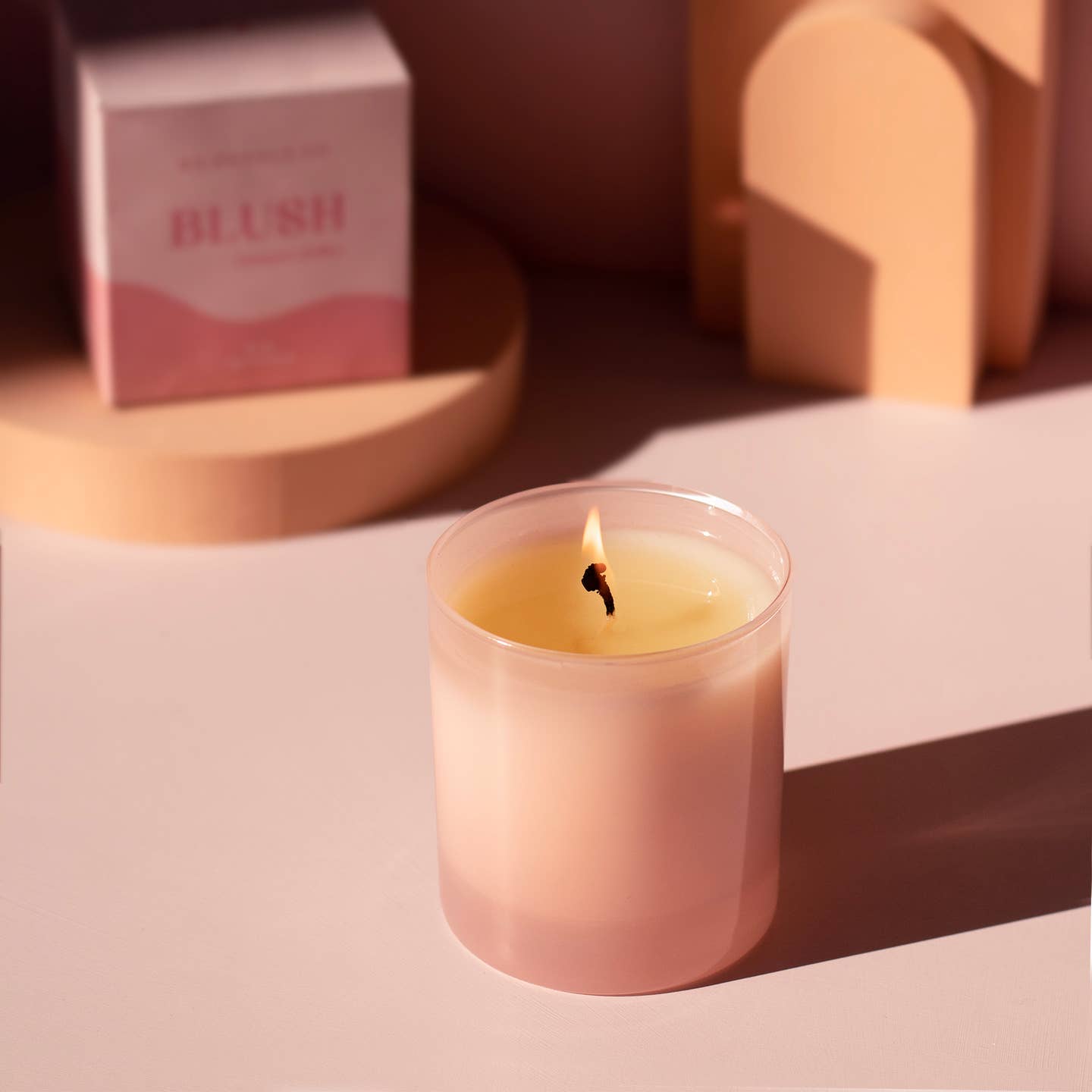 9oz Hue Candle - Blush (Campari Chiffon)