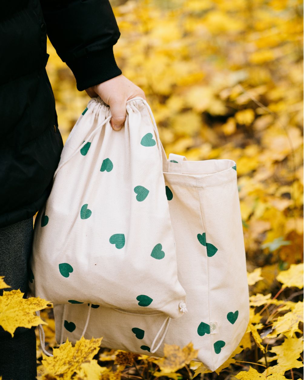 OMOM Original Organic Tote Bag - Green Hearts