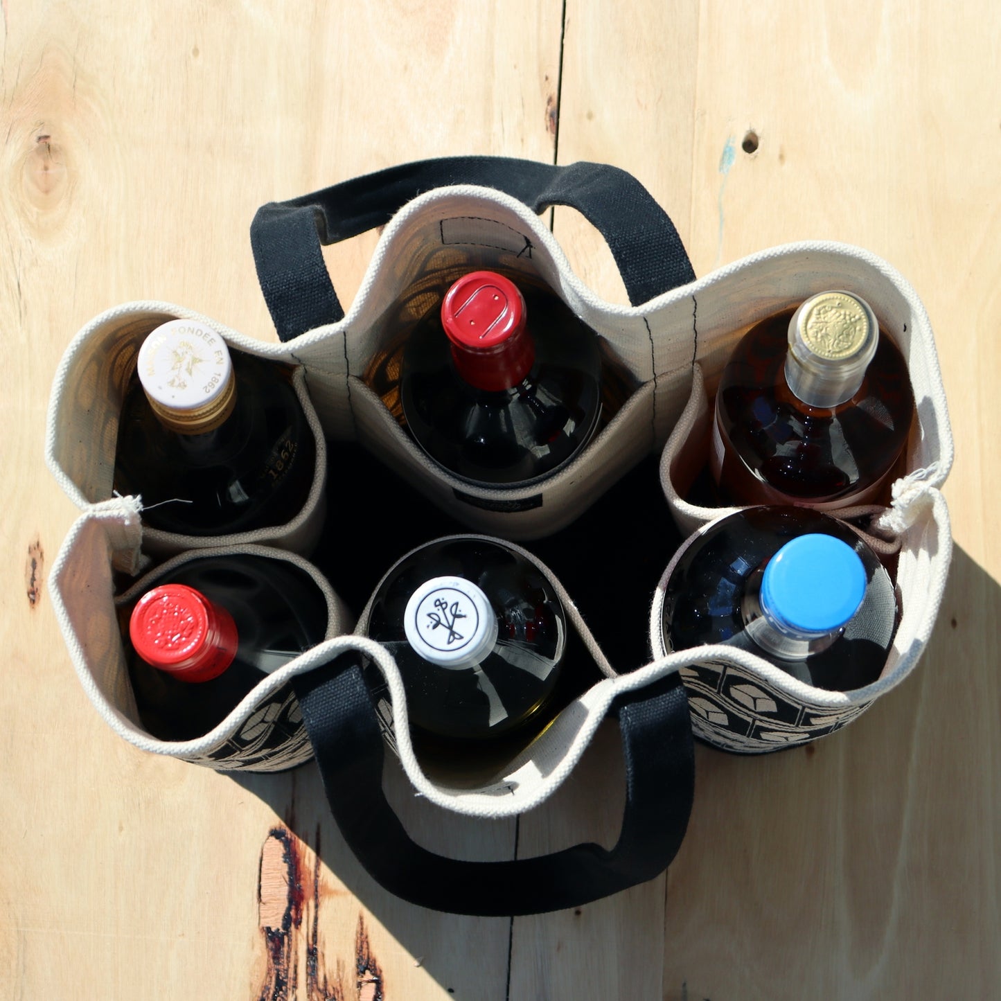 On the Rocks Print Bottle Tote