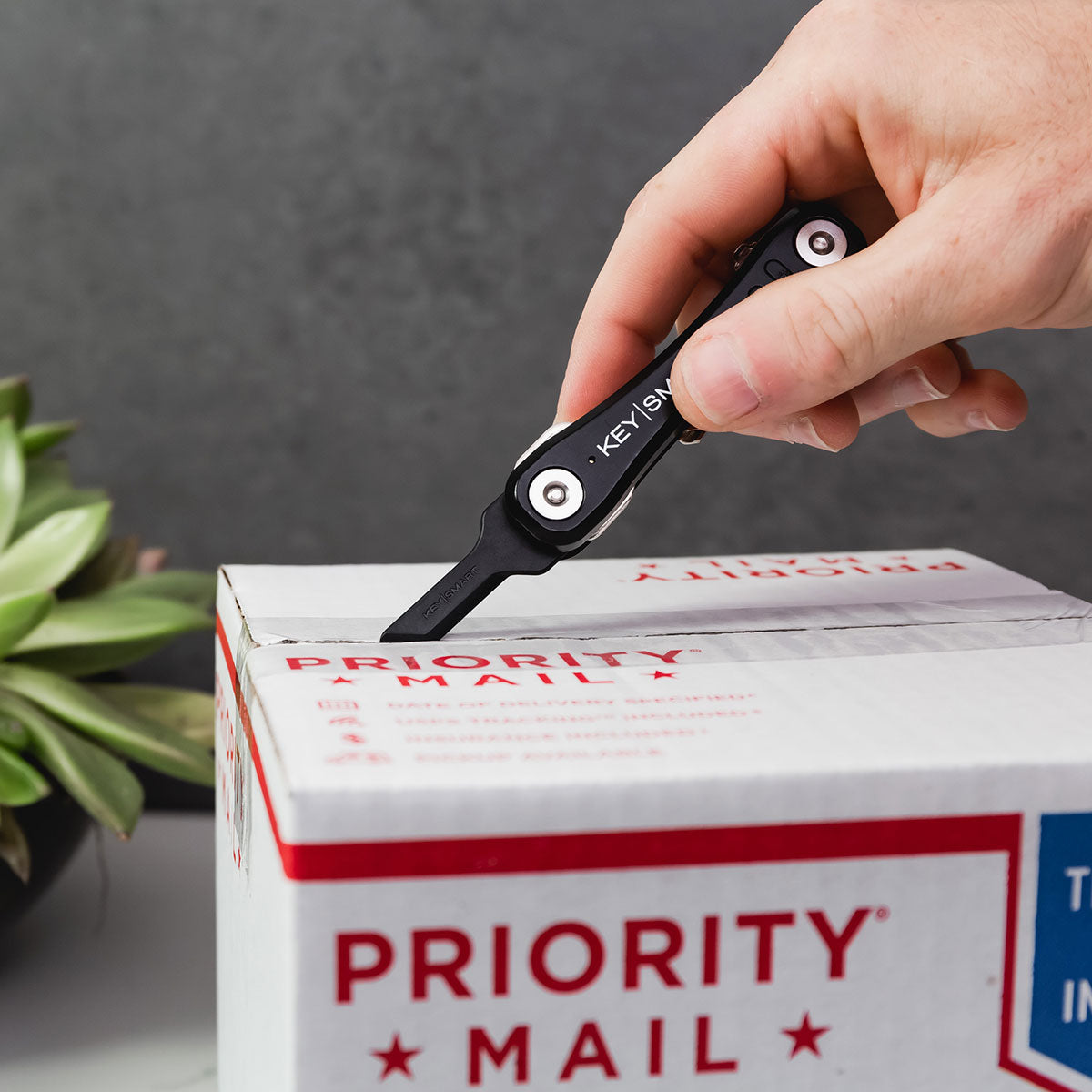 Safeblade Finger-Friendly Keychain Box Cutter - Black