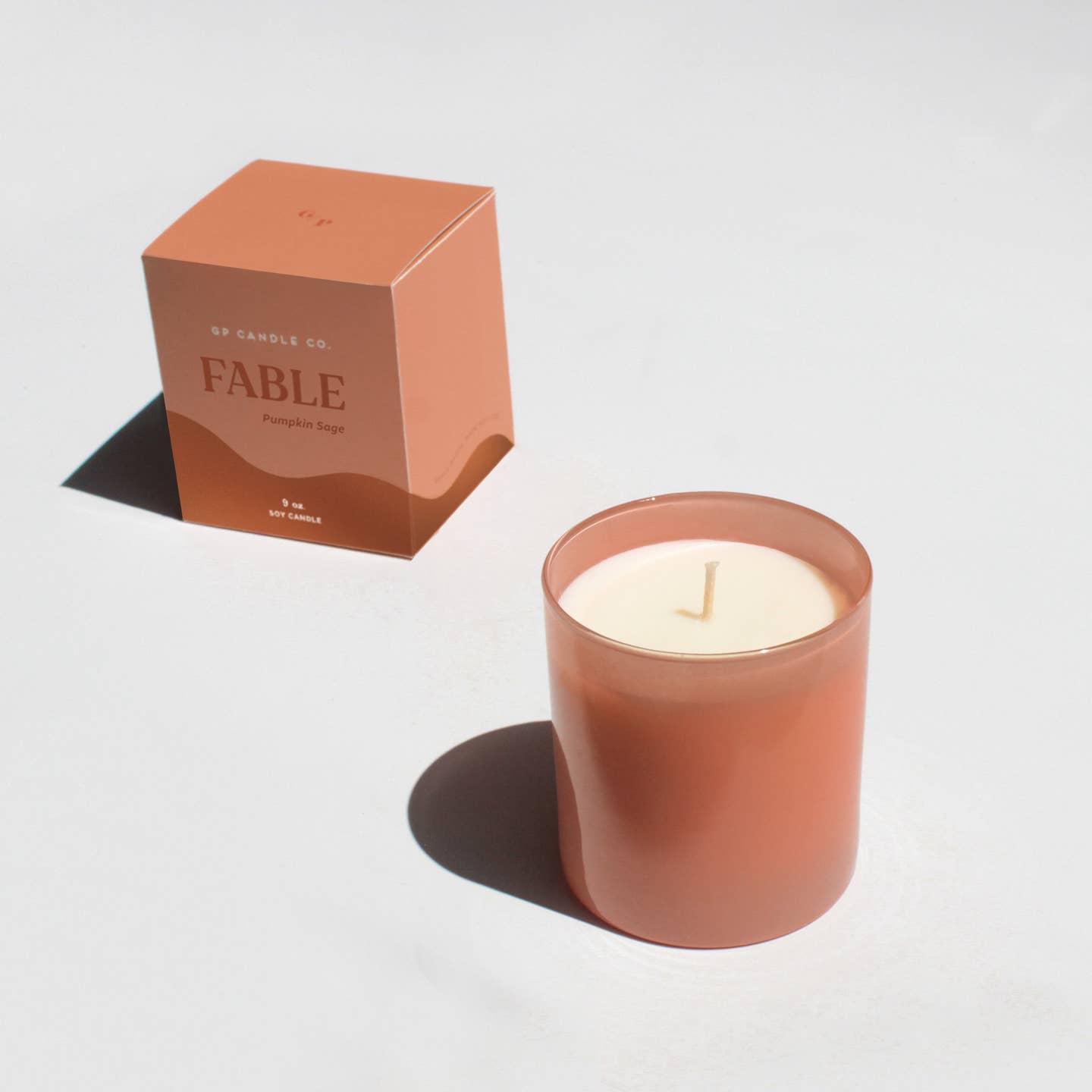 9oz Hue Candle - Fable (Pumpkin Sage)