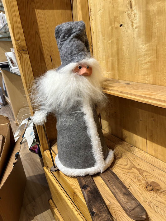 Medium Gnome with Skis - Grey