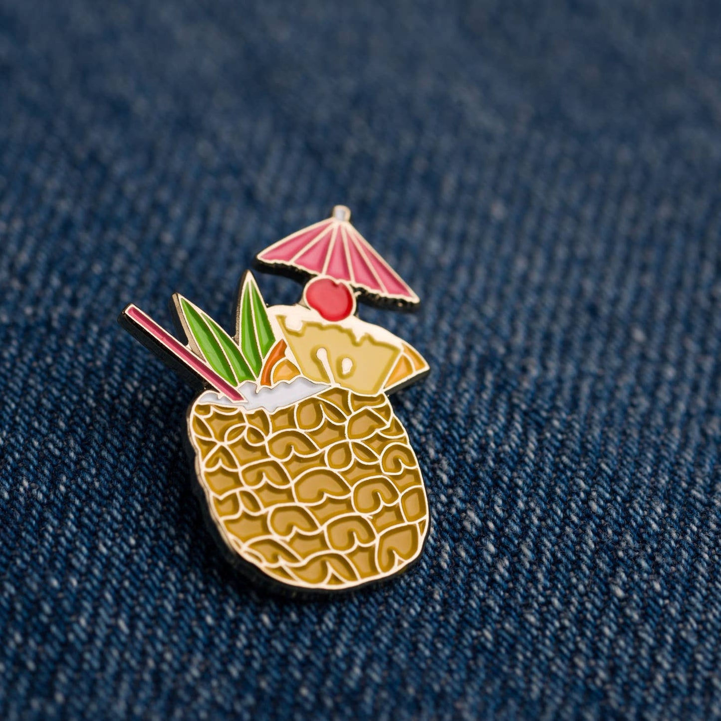 Tiki Cocktail Pin