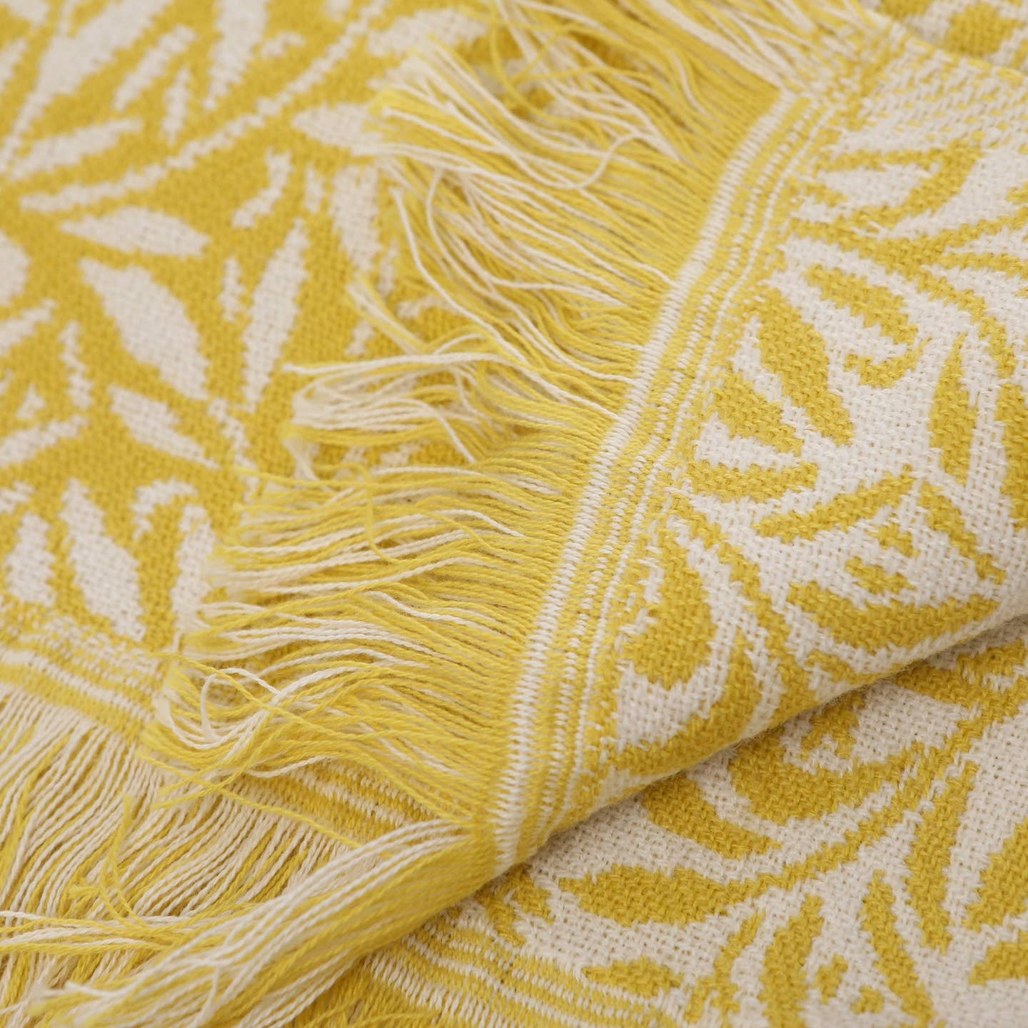 William Morris Willow Blanket - Ochre Yellow