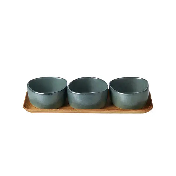 RAW Organic Bowls On Teakwood Board - Northern Green