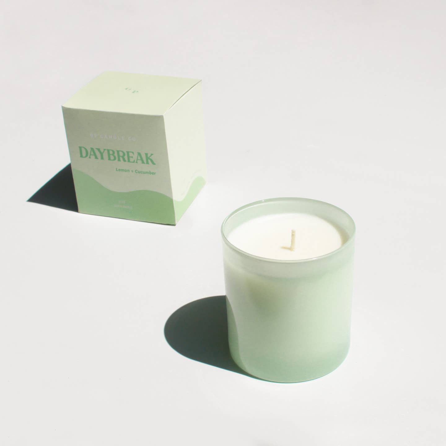 9oz Hue Candle - Daybreak (Lemon + Cucumber)