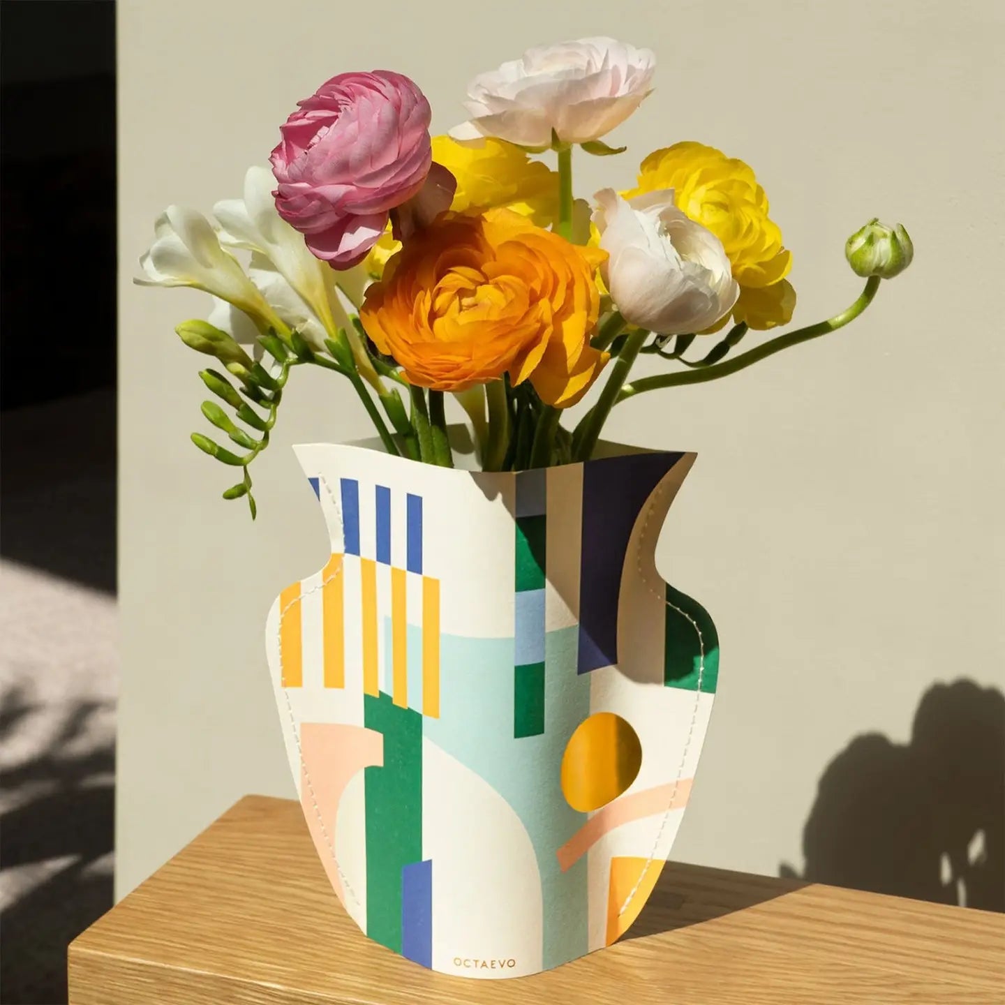 Octaevo Emporio Mini Paper Vase